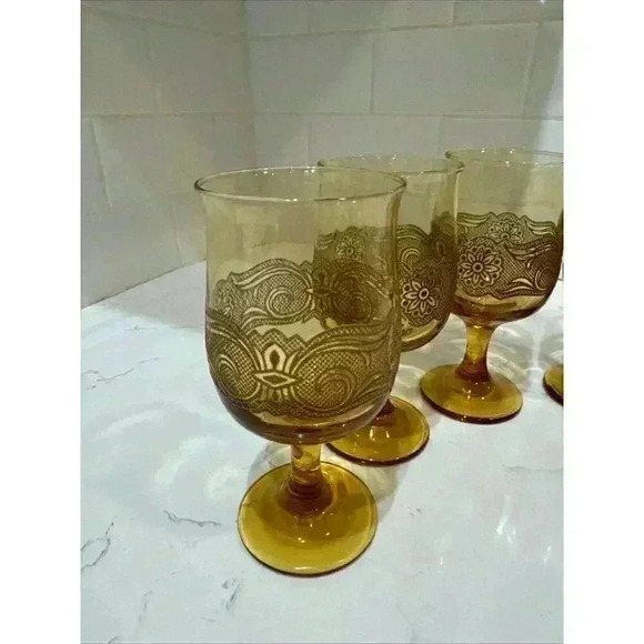 4 Vintage Libbey Americana Amber Stemmed Wine Glasses Goblets Embossed 8 Oz. - Picture 2 of 14